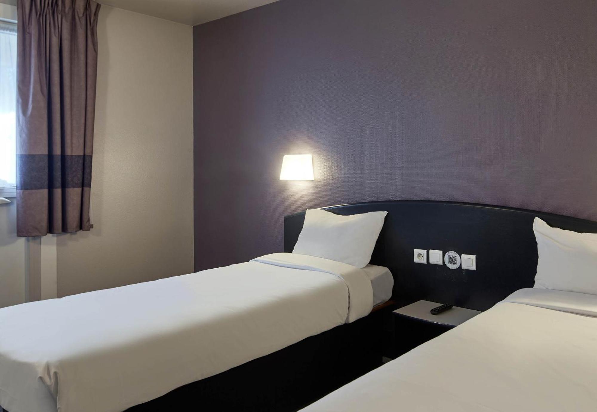 B&B Hotel ساكلاي المظهر الخارجي الصورة
